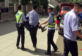 當民警遇上碰瓷，這樣執法讓我驚呆了